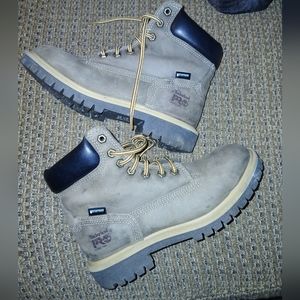 Woman's Timberland Pro size 6.5 womans